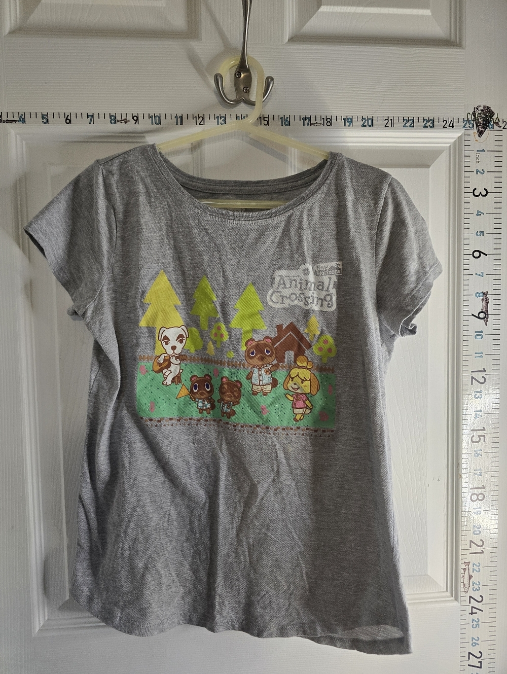 Animal Crossing New Horizons Girls Graphic T-Shirt Size XL (14-16)